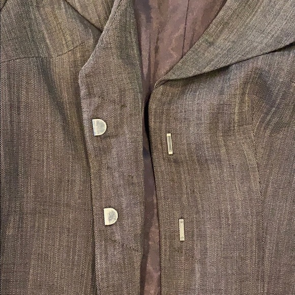 The Limited Suit - Picture 3 of 11